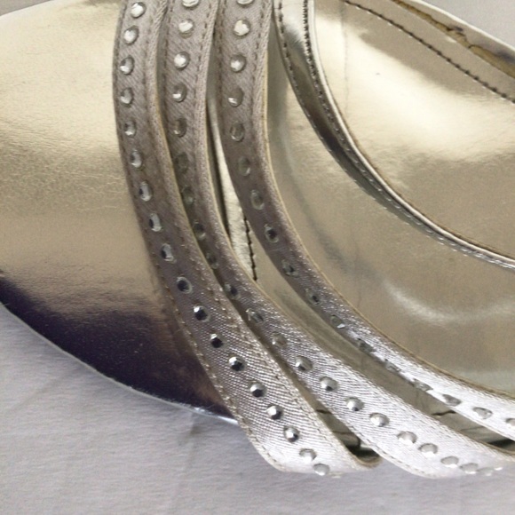 NINA METALLIC SILVER STRAPPY RHINESTONE HEELS SIZE 9 - Picture 10 of 14